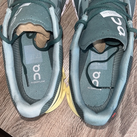 On cloud cloudflow 2.0 sea limelight 9 NWOT - Picture 7 of 13